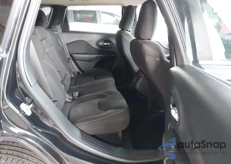 2016 Jeep Cherokee Latitude из США, поврежденный, VIN 1C4PJMCB1GW147841